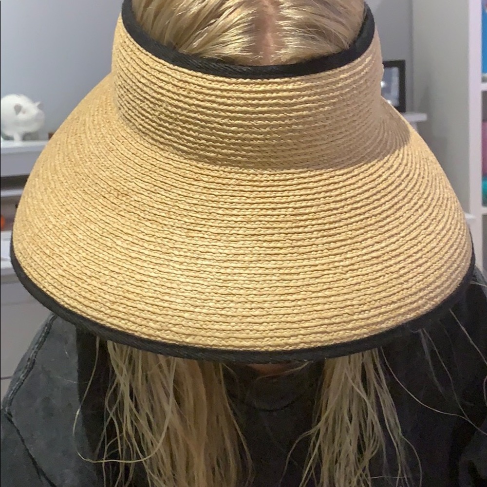 Helen Kaminski sun visor.